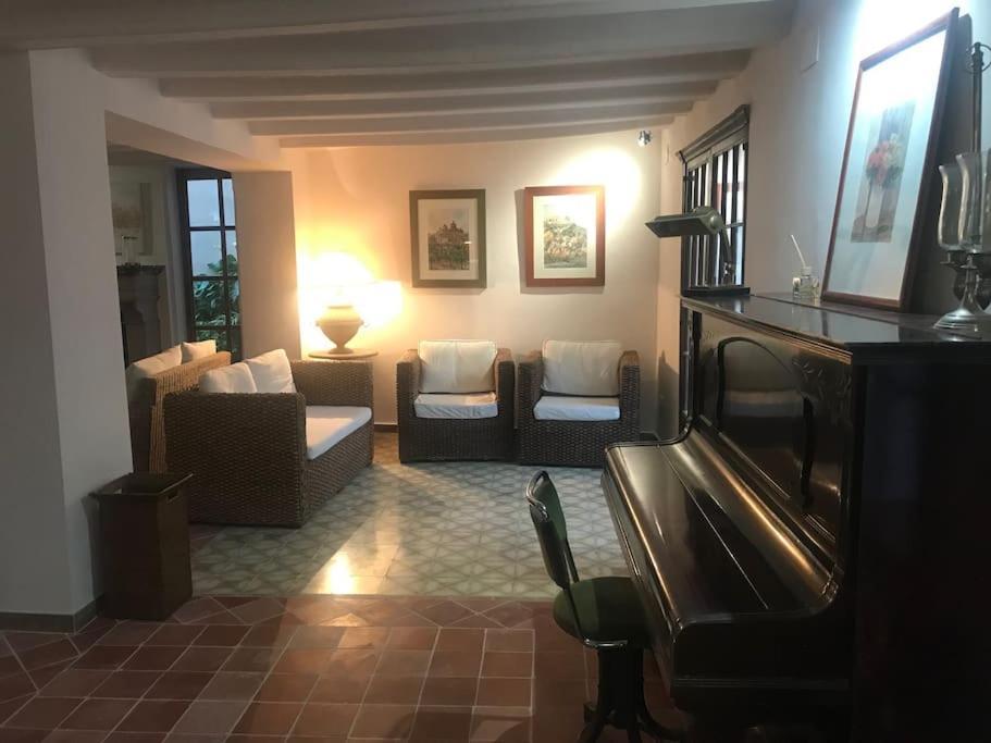 Ca Margalef - Casa Rural Con Encanto Ginestar Exterior photo